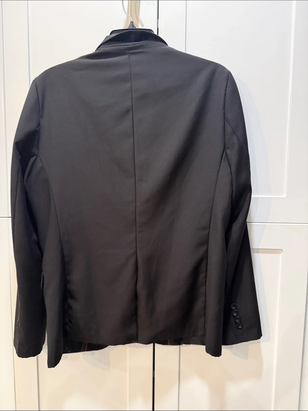 Jank Tevk sharp black